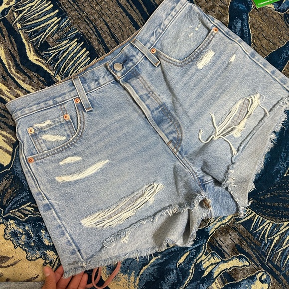 Levi’s 501 denim shorts - Picture 2 of 2